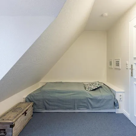 Holiday home Haus Josias A - Rechts